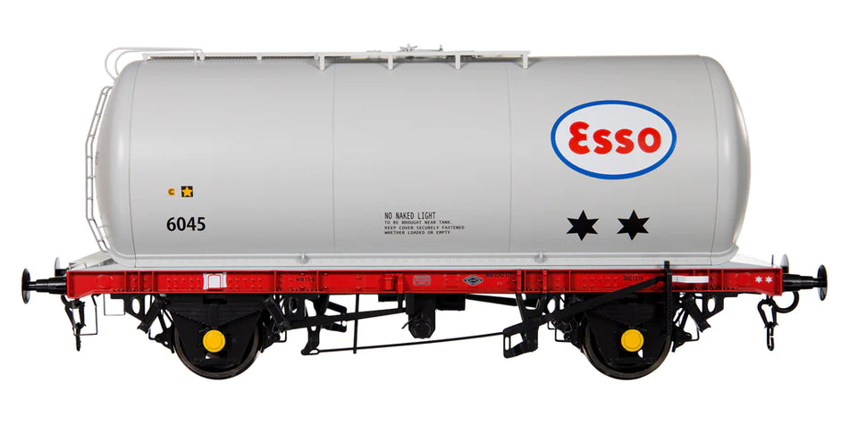 7F-064-009 - Dapol 45T TTA Tank Wagon ESSO Grey/Red 6045 (O Gauge)