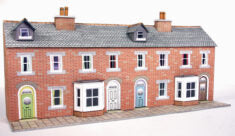 Metcalfe - N Gauge Low Relief Brick Terrace House Fronts - PN174
