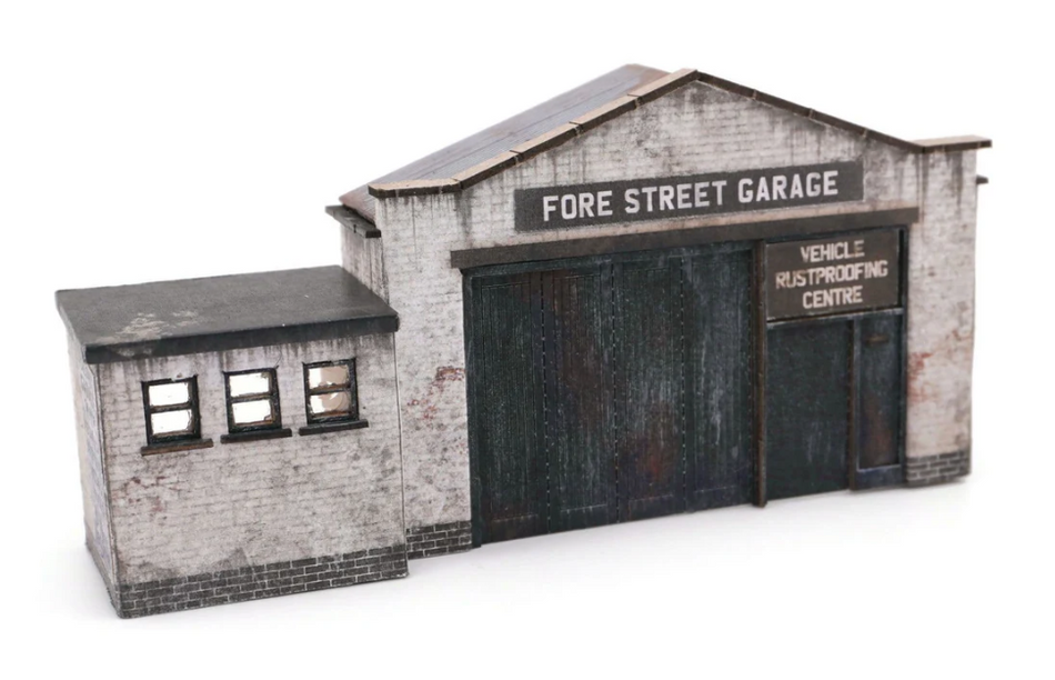 KX110 Fore Street Low Relief Garage Model Kit