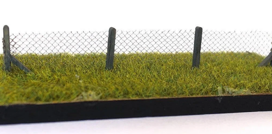 LX183 3ft Chain Link Fencing Model Kit