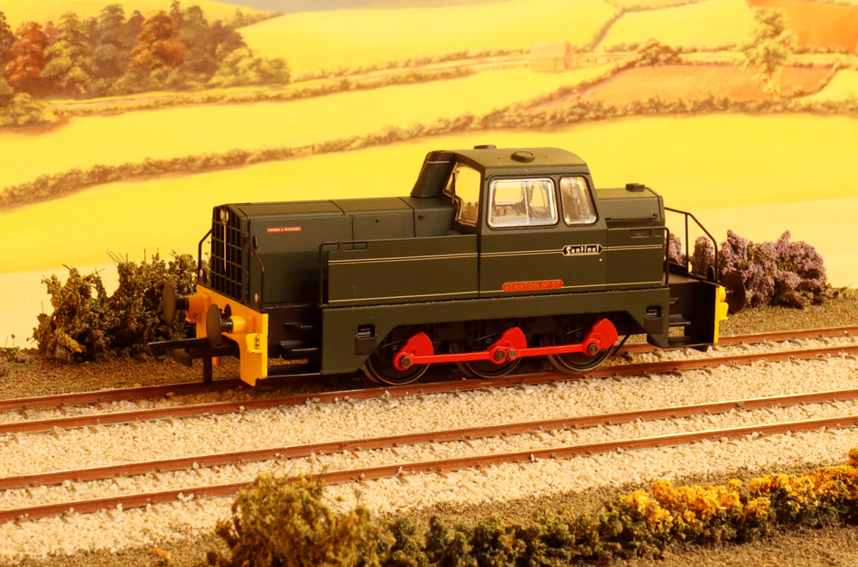 R30085 Hornby 0-6-0 'Sentinel' Diesel Shunter 57 "Stanton" in NCB green