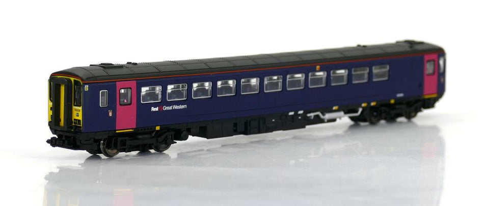 GM2210401 Gaugemaster Class 153 329 First Great Western Revised